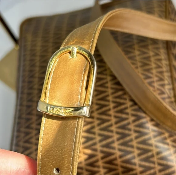 Mario Valentino vintage crossbody bag GUC - Picture 10 of 16